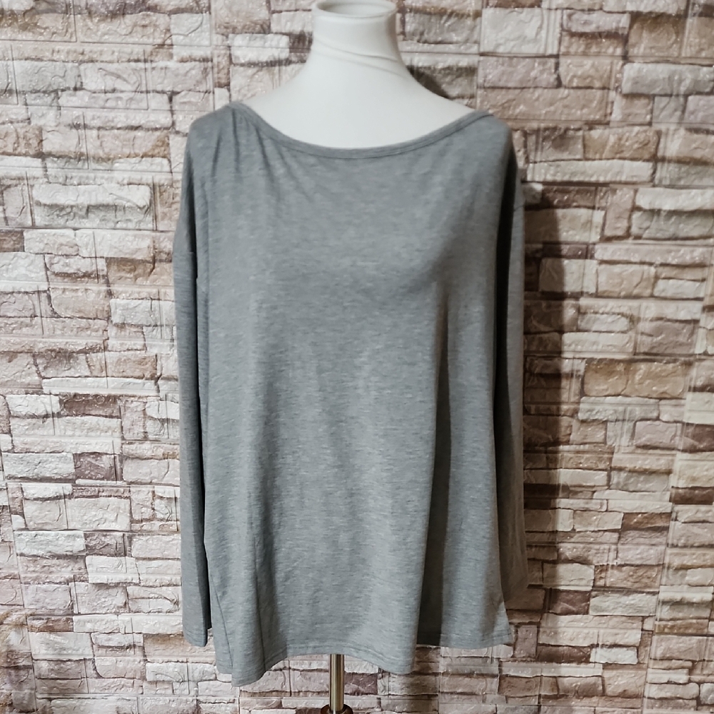Trendy Queen Brand New Gray Women's Long Sleeve Top